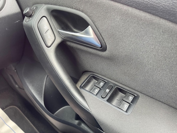 Used Volkswagen Polo 2011 for sale - 76239389: Photo 19