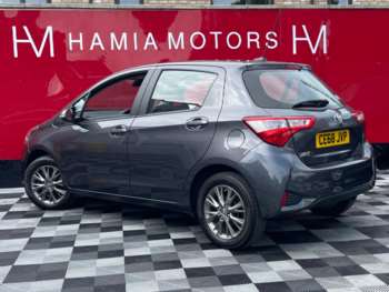 Used Toyota Yaris 2018 for sale - 74809832: Photo
