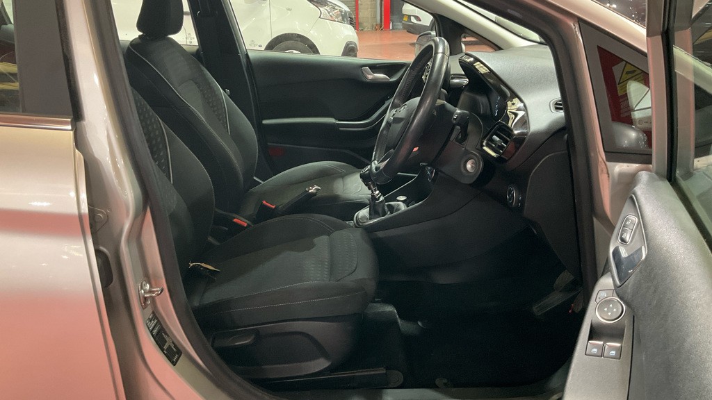 Used Ford Fiesta 2017 for sale - 78141096: Photo 9