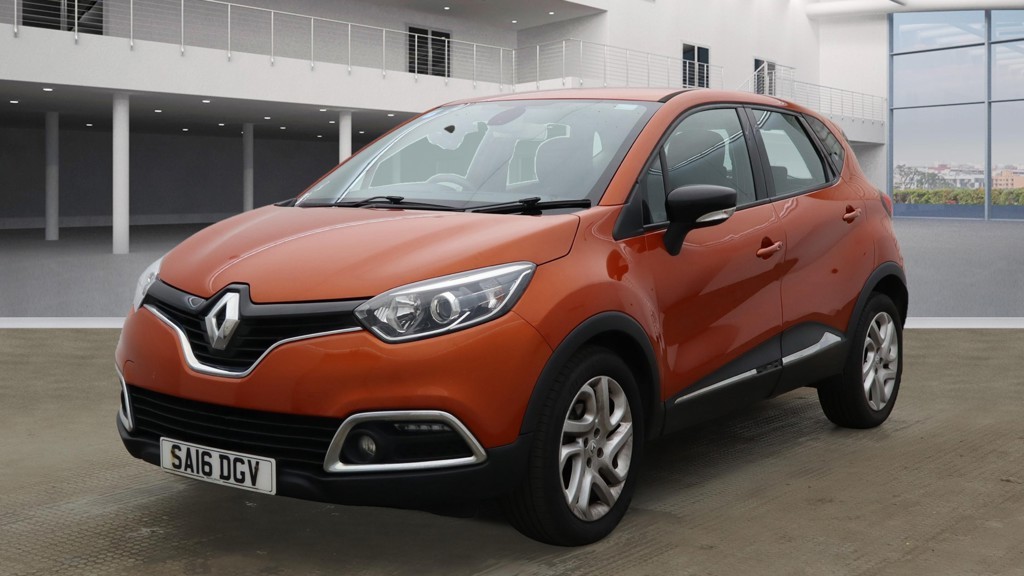 Used Renault Captur 2016 for sale - 76093796: Photo 2