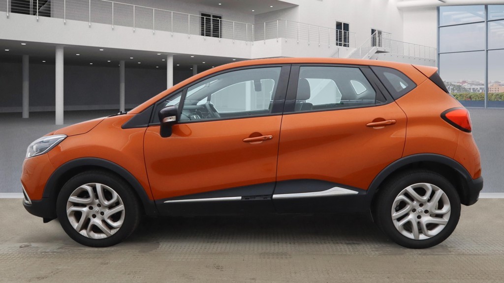 Used Renault Captur 2016 for sale - 76093796: Photo 8