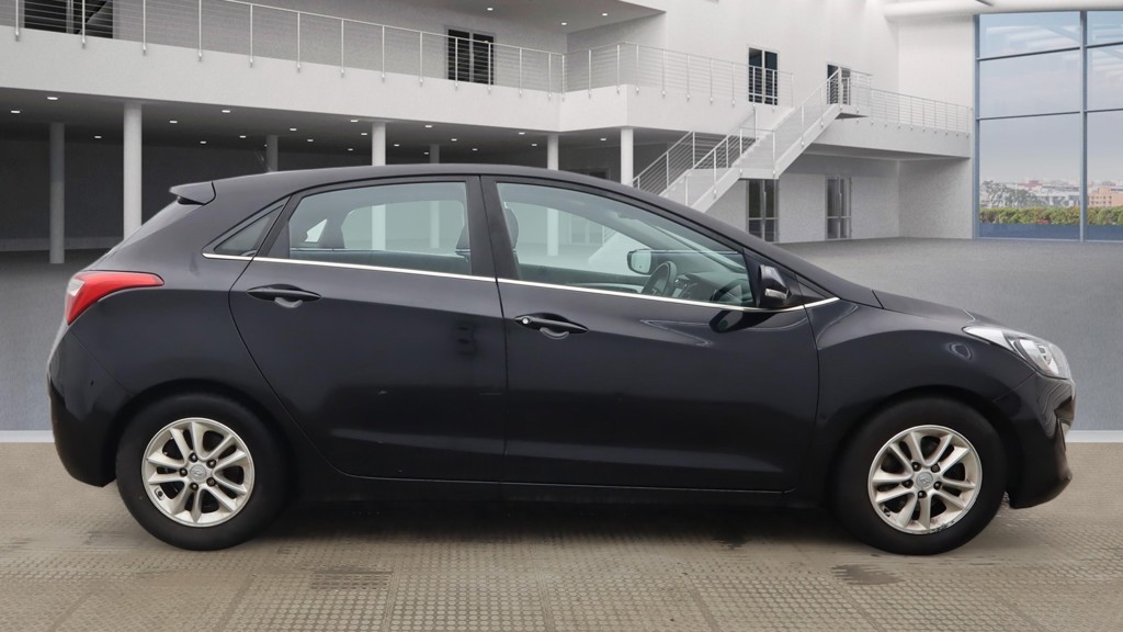 Used Hyundai i30 2017 for sale - 77709043: Photo 5