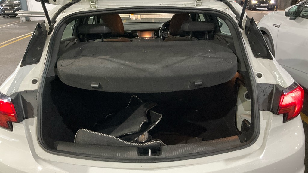 Used Vauxhall Astra 2017 for sale - 77548244: Photo 7