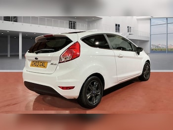 Used Ford Fiesta 2016 for sale - 76855375: Photo