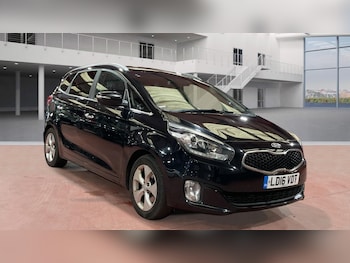 Used Kia Carens 2016 for sale - 77478124: Photo