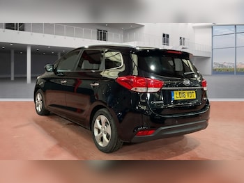 Used Kia Carens 2016 for sale - 77478124: Photo