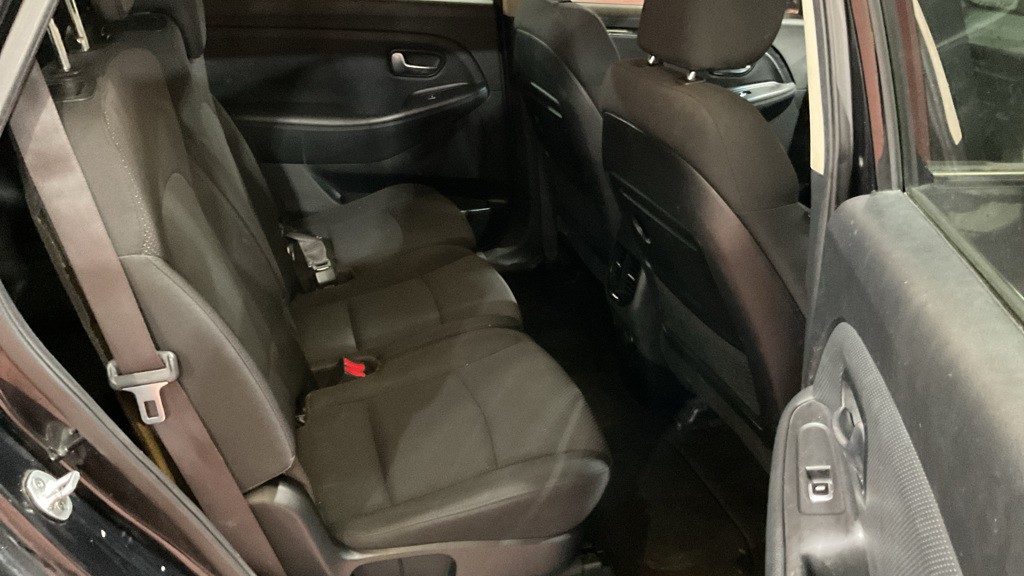 Used Kia Carens 2016 for sale - 77478124: Photo 8