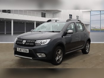 Used Dacia Sandero Stepway 2017 for sale - 76268522: Photo 2