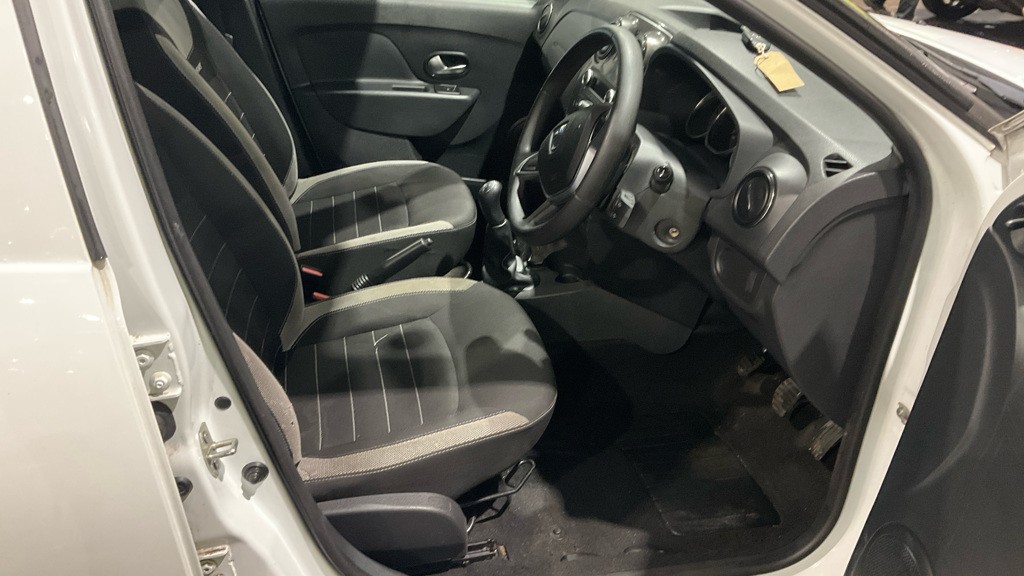 Used Dacia Sandero Stepway 2020 for sale - 77807213: Photo 9