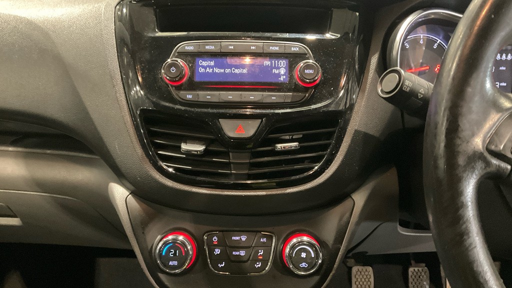 Used Vauxhall Viva 2016 for sale - 76837022: Photo 11
