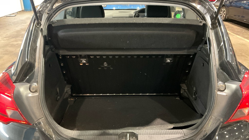 Used Vauxhall Corsa 2016 for sale - 76935348: Photo 7