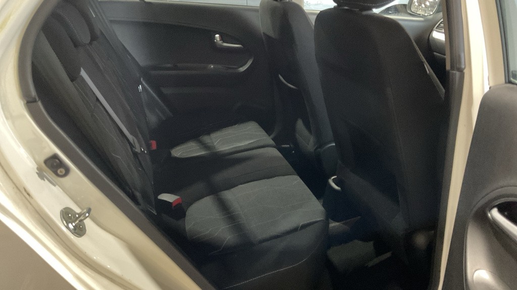 Used Kia Picanto 2016 for sale - 77241931: Photo 8