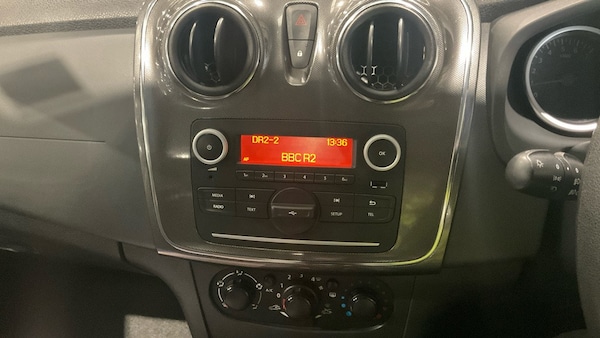 Used Dacia Sandero Stepway 2017 for sale - 76252352: Photo 11