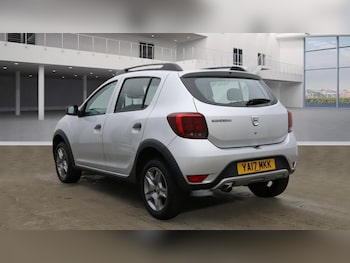 Used Dacia Sandero Stepway 2017 for sale - 76252352: Photo 3