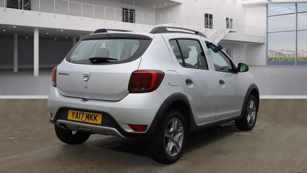 Used Dacia Sandero Stepway 2017 for sale - 76252352: Photo 4