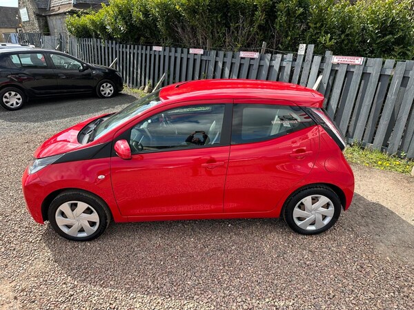 Used Toyota AYGO 2017 for sale - 74432153: Photo 11