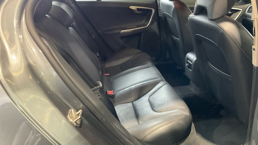 Used Volvo S60 2018 for sale - 78112144: Photo 8