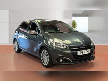Used Peugeot 208 2017 for sale - 79137113: Photo