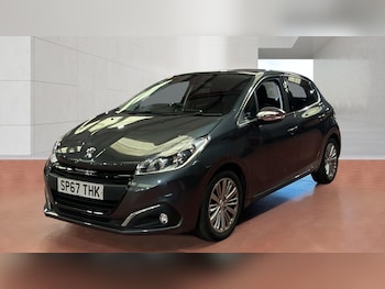 Used Peugeot 208 2017 for sale - 79137113: Photo