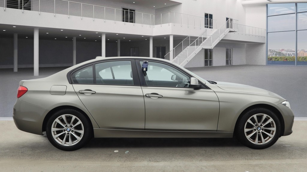 Used BMW 3 Series 2017 for sale - 77313970: Photo 5