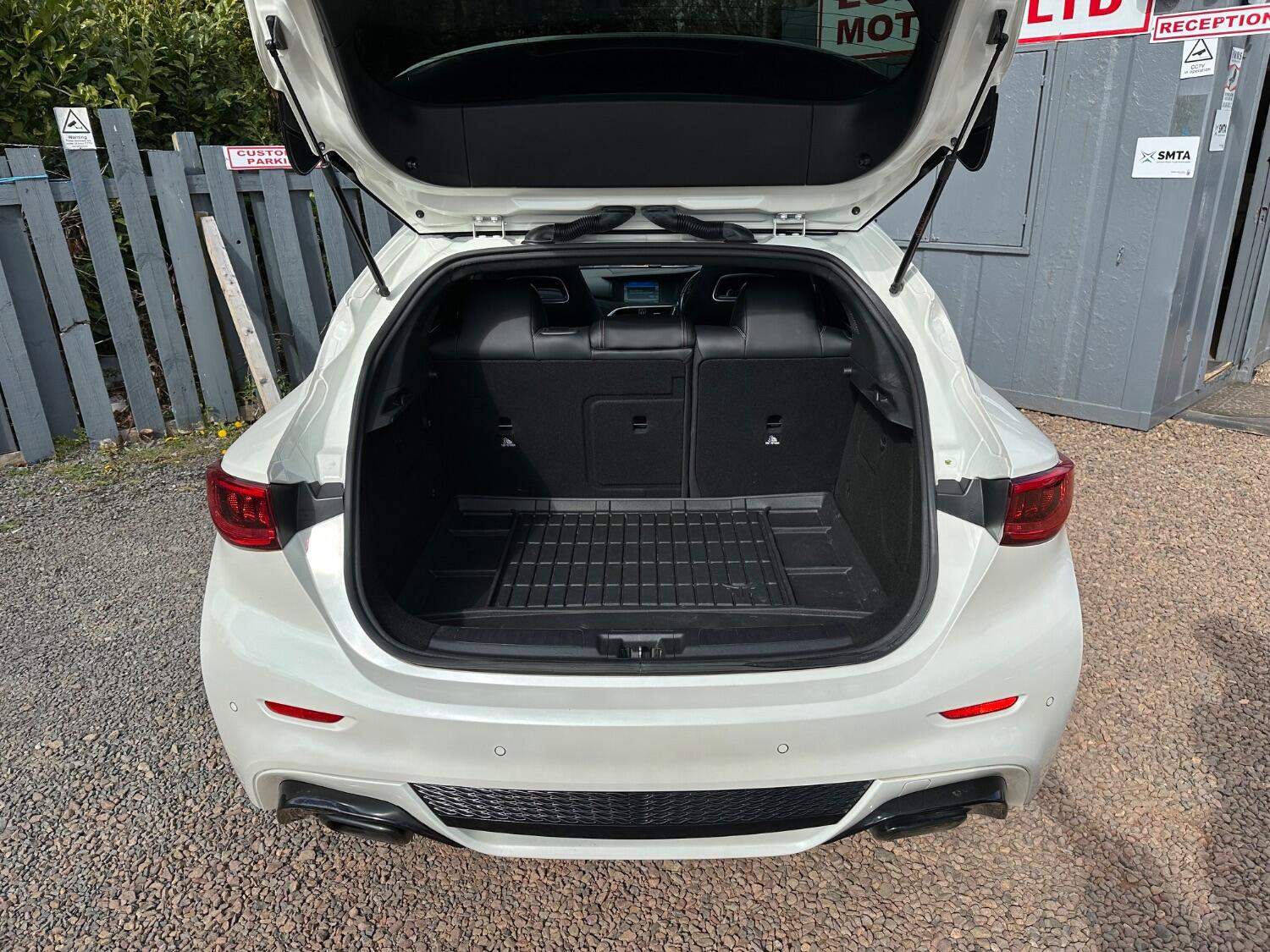 Used Infiniti Q30 2016 for sale - 76794538: Photo 21