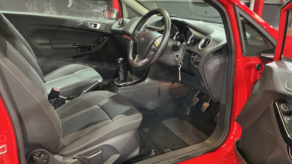 Used Ford Fiesta 2016 for sale - 76430933: Photo 9