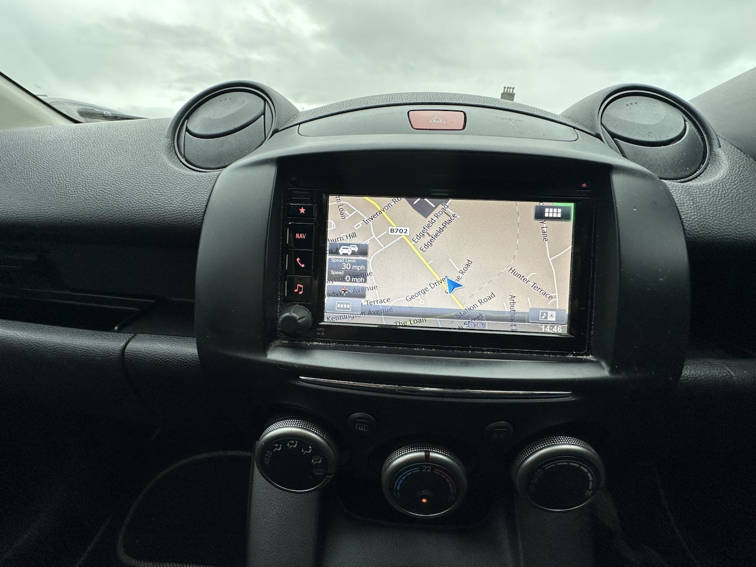 Used Mazda Mazda2 2014 for sale - 77201276: Photo 20