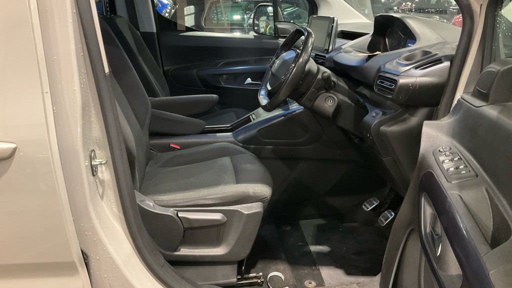 Used Peugeot Rifter 2019 for sale - 78219571: Photo 9