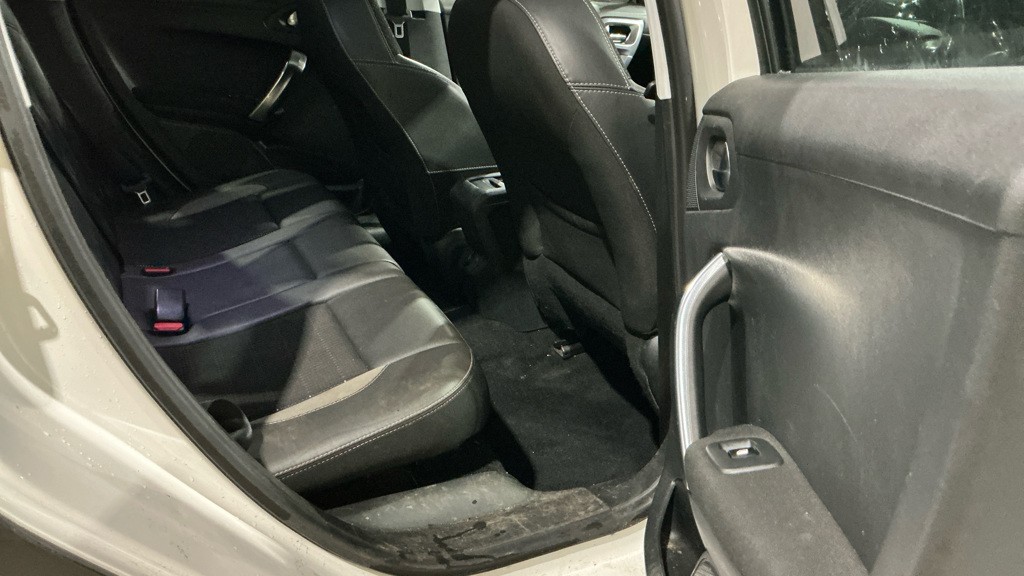 Used Peugeot 2008 2017 for sale - 76670787: Photo 8