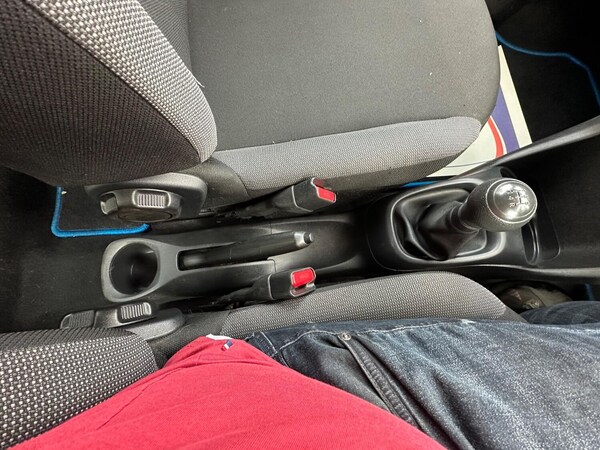 Used Toyota AYGO 2015 for sale - 75463212: Photo 23