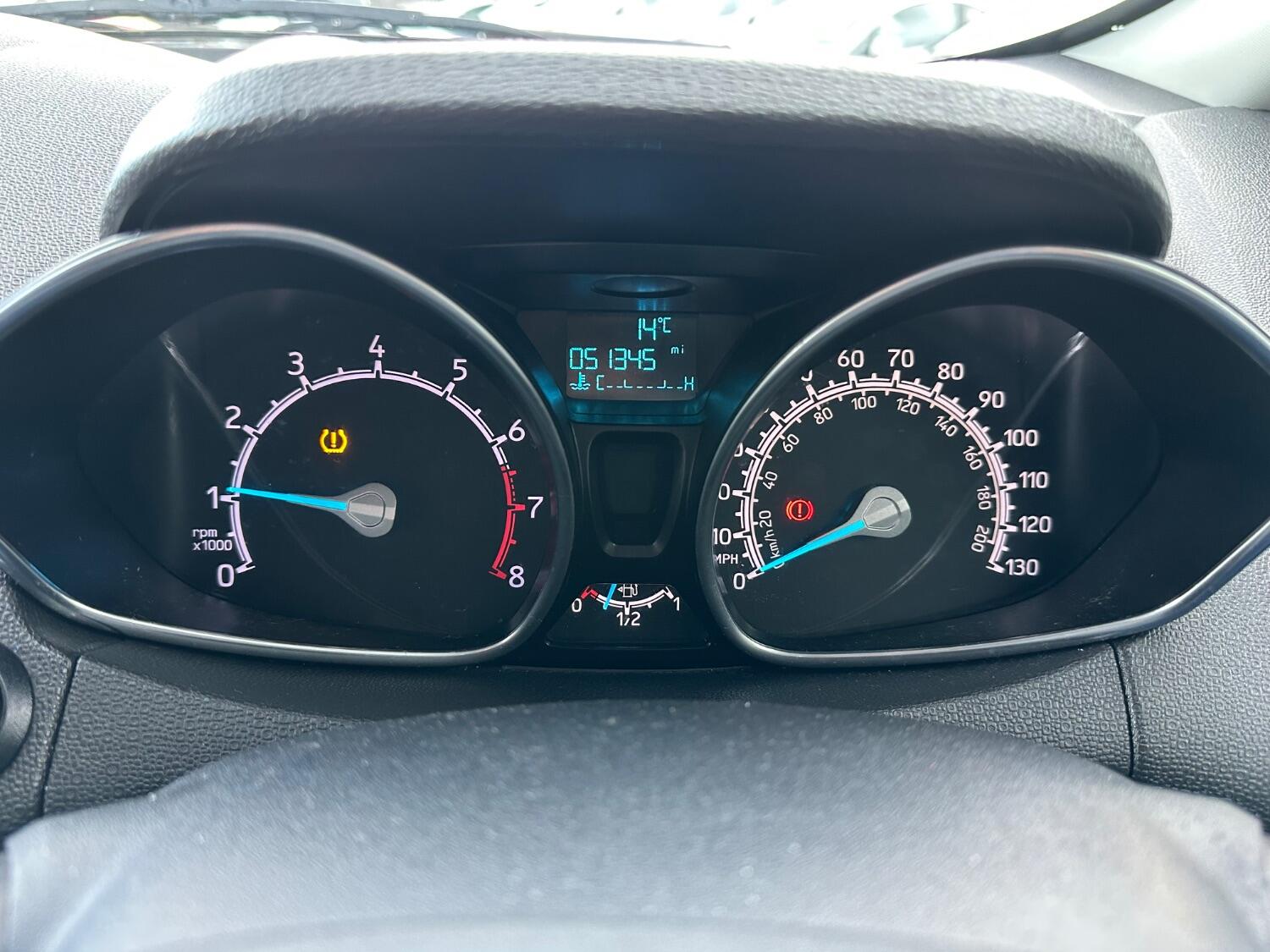 Used Ford Ecosport 2017 for sale - 75746745: Photo 24