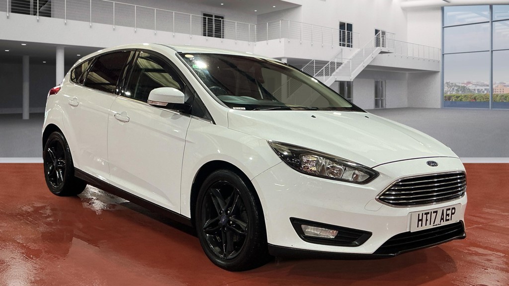 Used Ford Focus 2017 for sale - 76758839: Photo 1