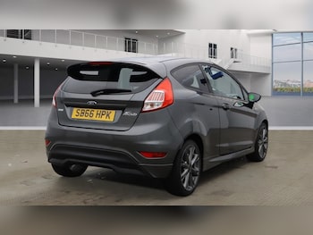 Used Ford Fiesta 2016 for sale - 76935340: Photo