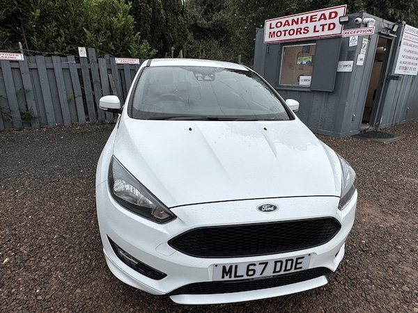 Used Ford Focus 2017 for sale - 76093644: Photo 4