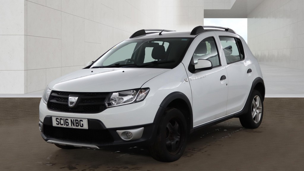 Used Dacia Sandero Stepway 2016 for sale - 78062228: Photo 2