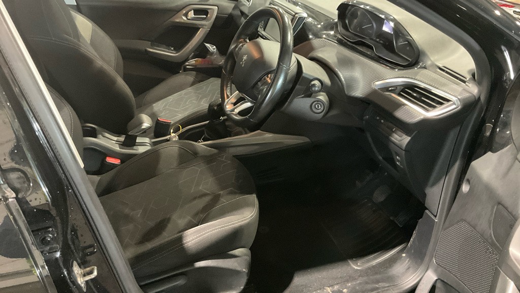 Used Peugeot 2008 2017 for sale - 77096881: Photo 9