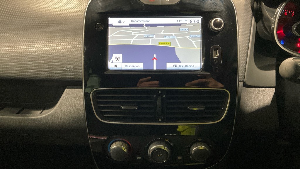 Used Renault Clio 2019 for sale - 76497463: Photo 11