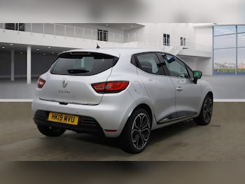 Used Renault Clio 2019 for sale - 76497463: Photo