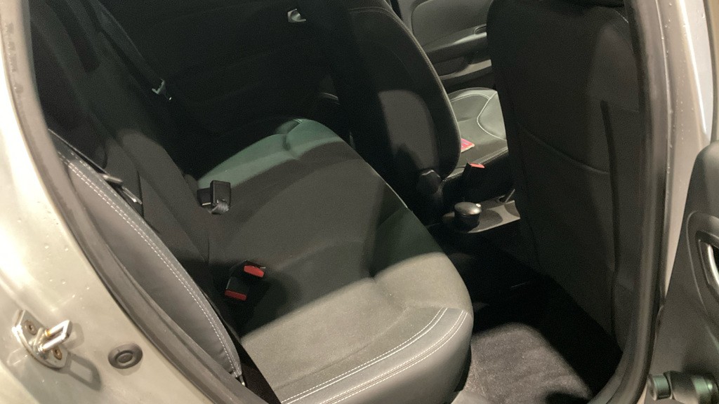 Used Renault Clio 2019 for sale - 76497463: Photo 8