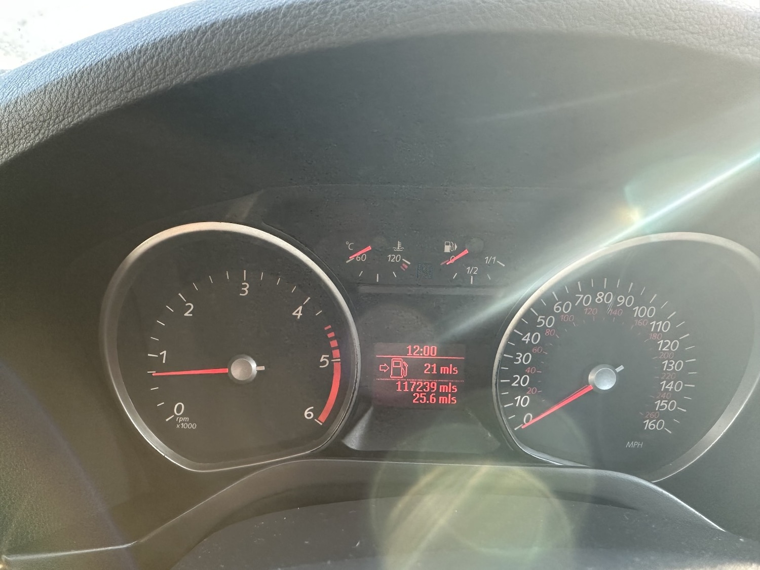 Used Ford Galaxy 2010 for sale - 76598770: Photo 22