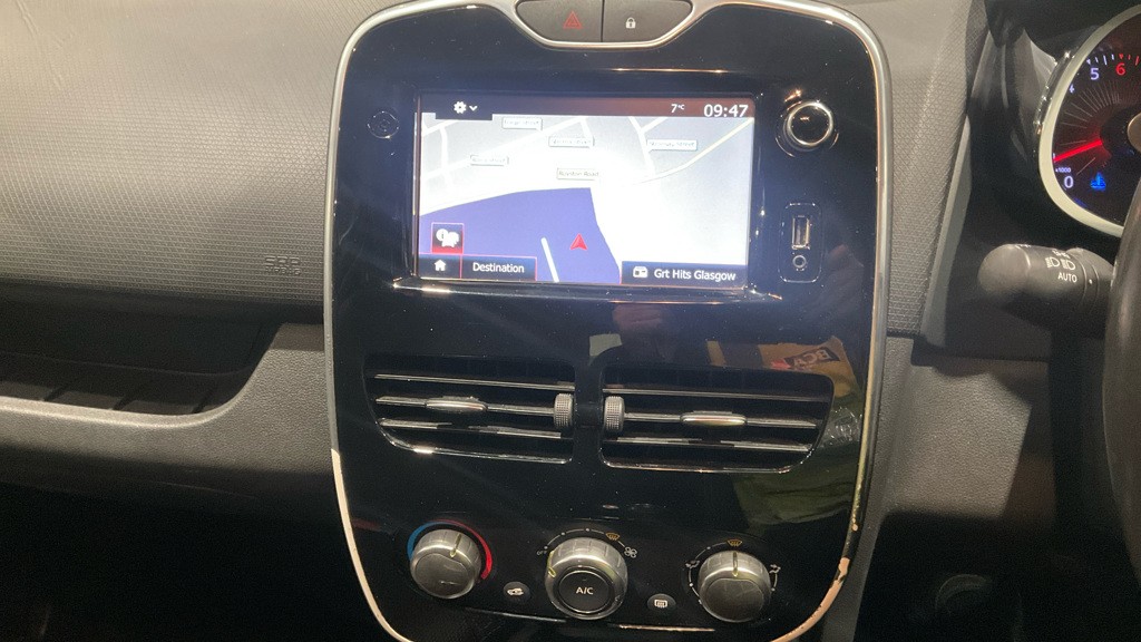 Used Renault Clio 2016 for sale - 76445984: Photo 11