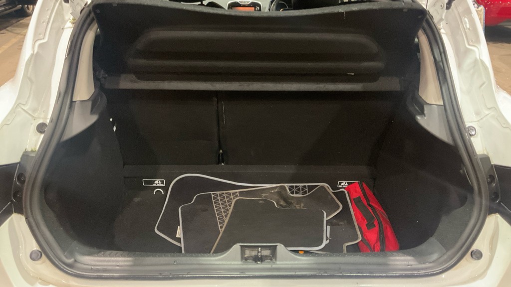 Used Renault Clio 2016 for sale - 76445984: Photo 7