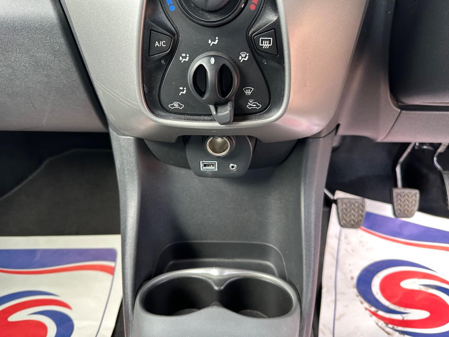 Used Toyota AYGO 2017 for sale - 77707332: Photo 29