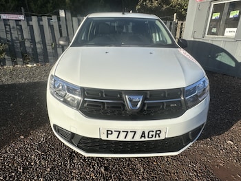 Used Dacia Sandero 2017 for sale - 78553501: Photo