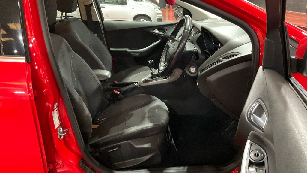 Used Ford Focus 2018 for sale - 77395178: Photo 9