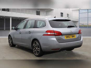 Used Peugeot 308 SW 2017 for sale - 76571101: Photo