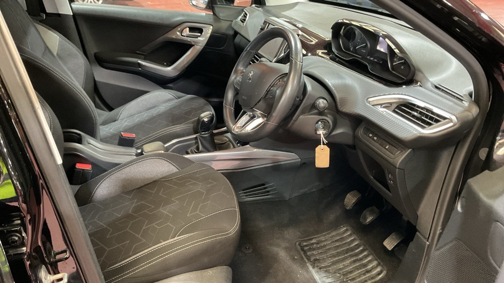 Used Peugeot 2008 2016 for sale - 76075990: Photo 13