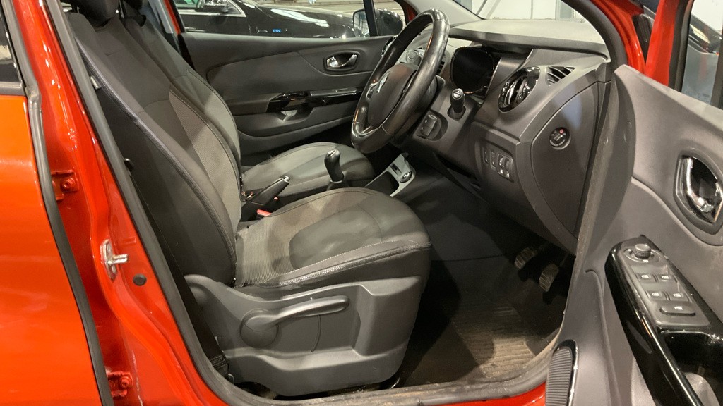 Used Renault Captur 2016 for sale - 78219616: Photo 9