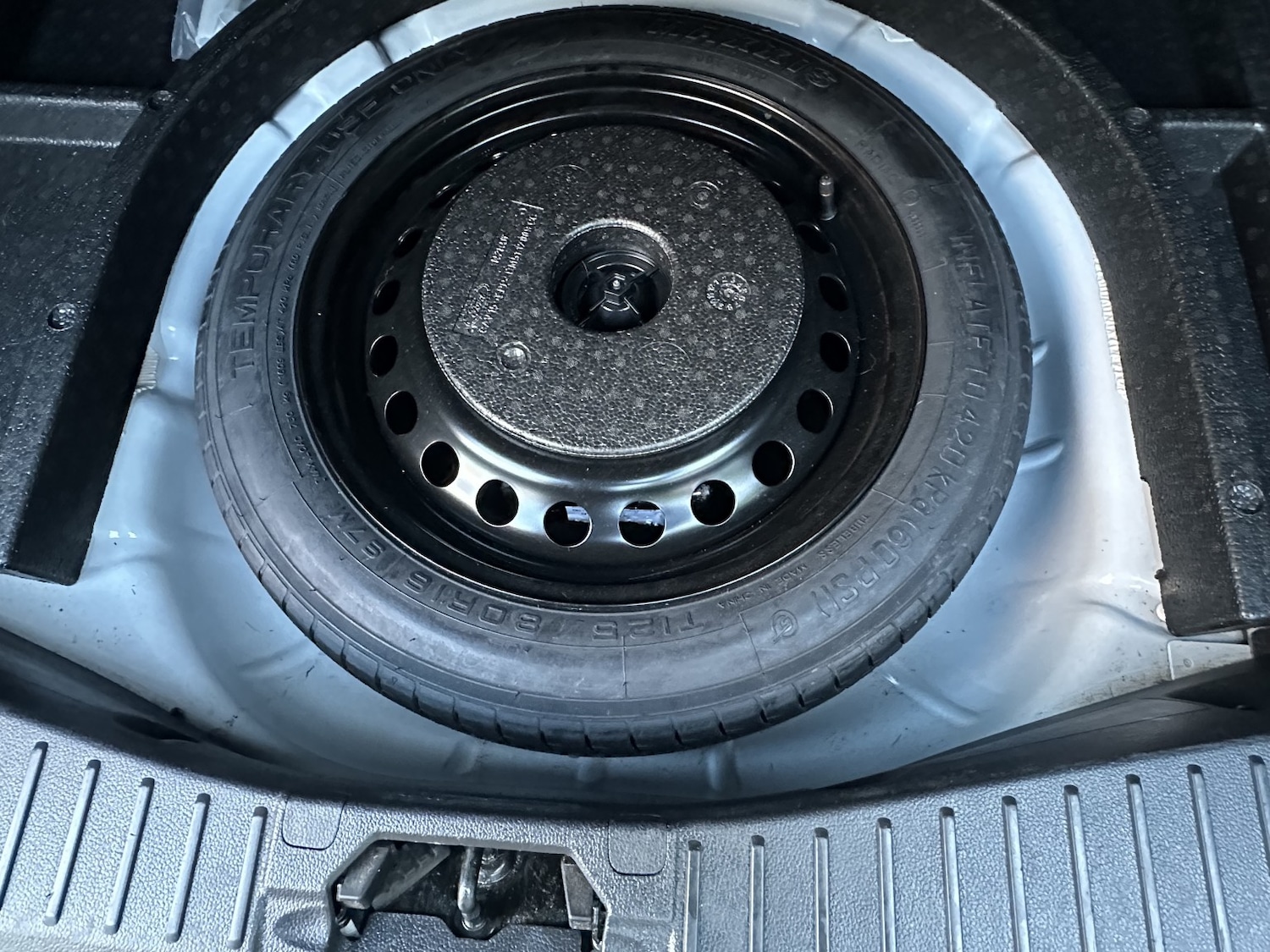 Used Ford C-Max 2016 for sale - 77632398: Photo 26