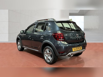 Used Dacia Sandero Stepway 2019 for sale - 79379135: Photo